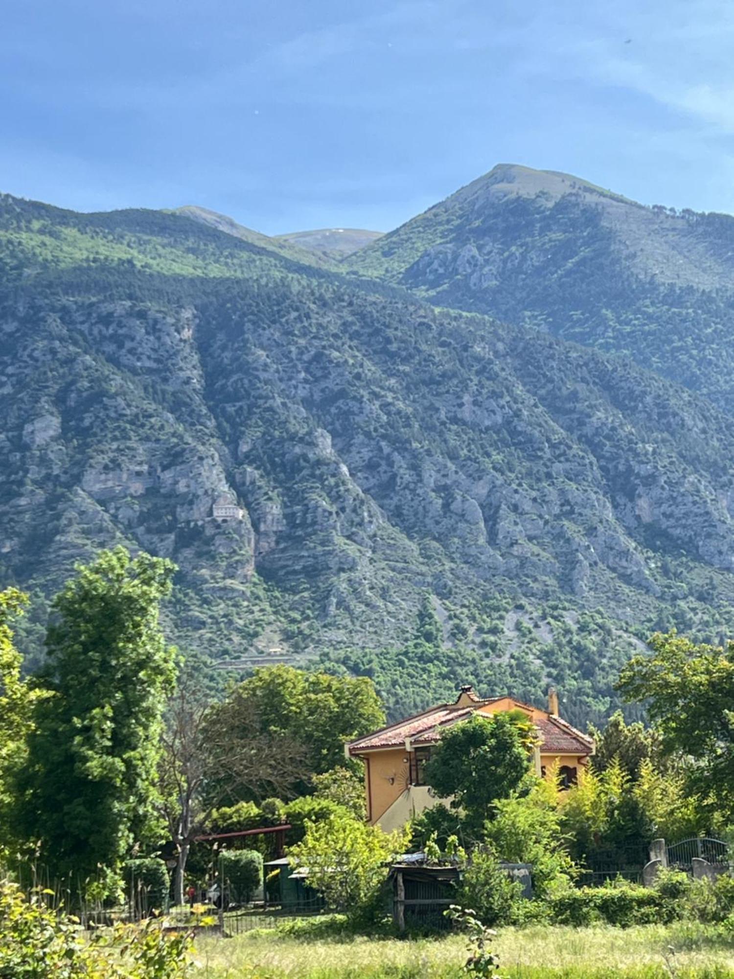 Villa Alberto Σουλμόνα Εξωτερικό φωτογραφία